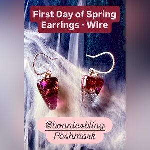 Bonnie’s Bling One of a Kind Fused Glass Jewelry and Accessories to Wear.